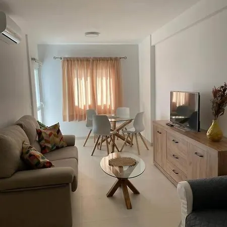 Reformado Con Vistas Al Mar Apartamento