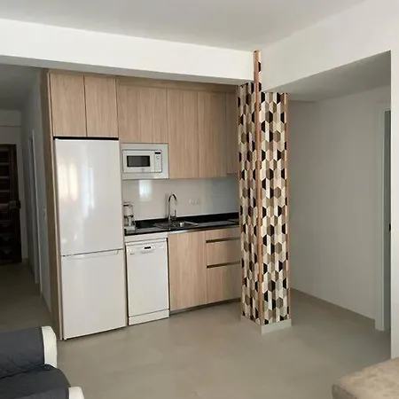 Reformado Con Vistas Al Mar Apartamento